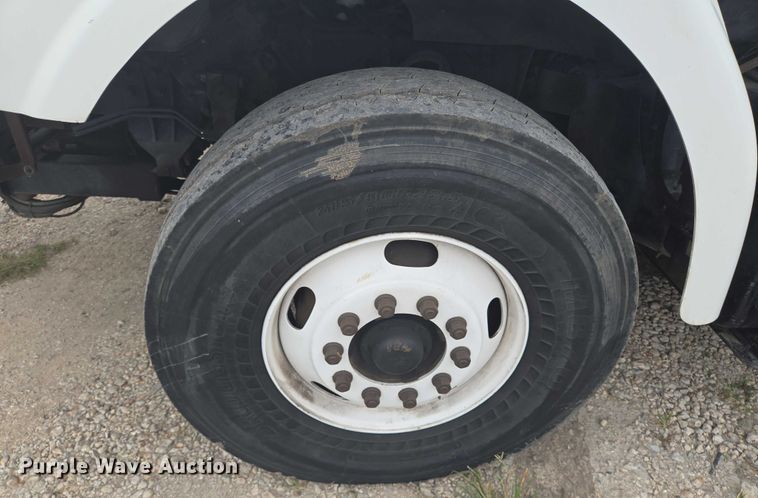 image for item EQ4067 2001 Sterling sewer jetter truck