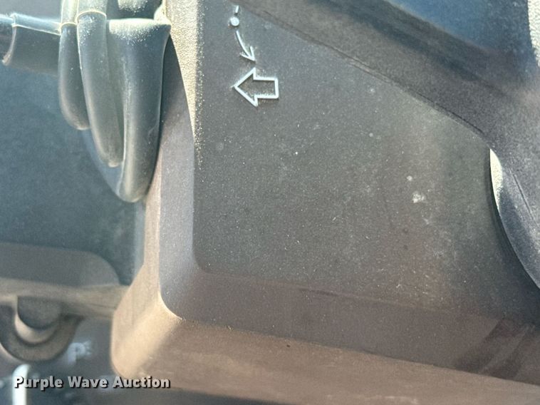 image for item ER2090 2002 John Deere 3400 telehandler