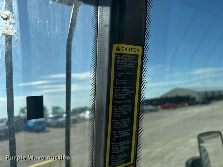 image for item ER2090 2002 John Deere 3400 telehandler