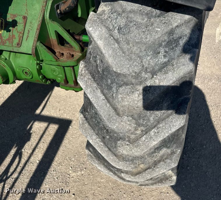 image for item ER2090 2002 John Deere 3400 telehandler