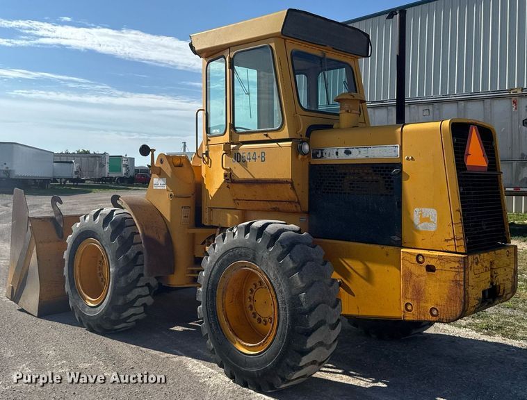 image for item ER2091 1980 John Deere 544B wheel loader