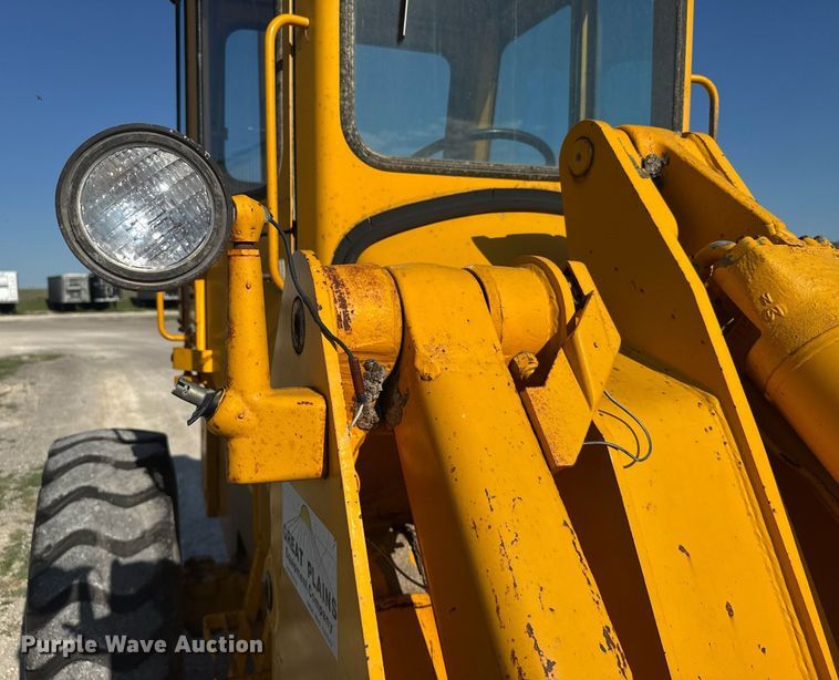 image for item ER2091 1980 John Deere 544B wheel loader