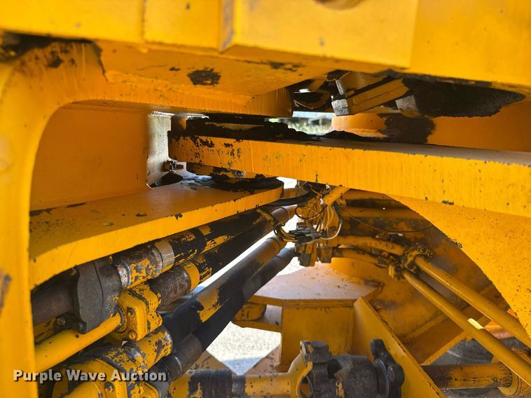 image for item ER2091 1980 John Deere 544B wheel loader