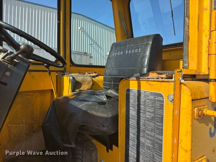 image for item ER2091 1980 John Deere 544B wheel loader