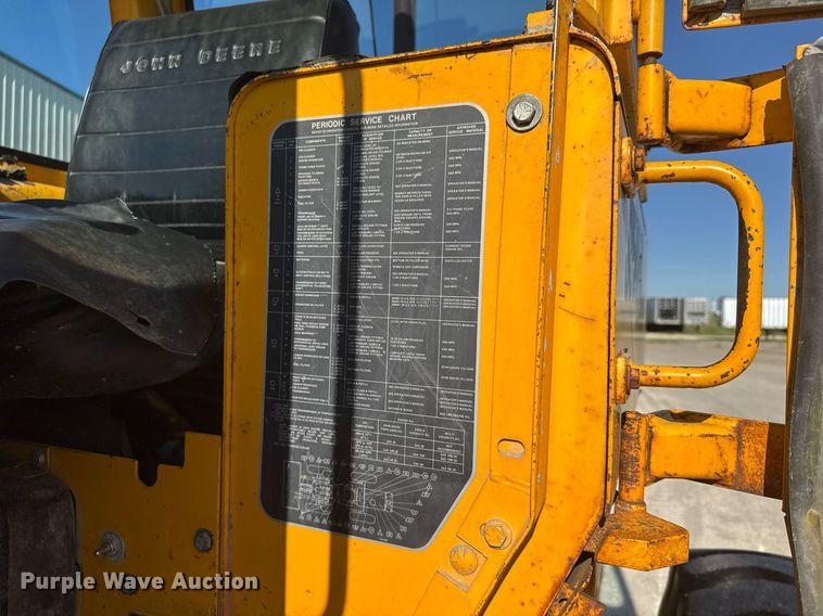 image for item ER2091 1980 John Deere 544B wheel loader