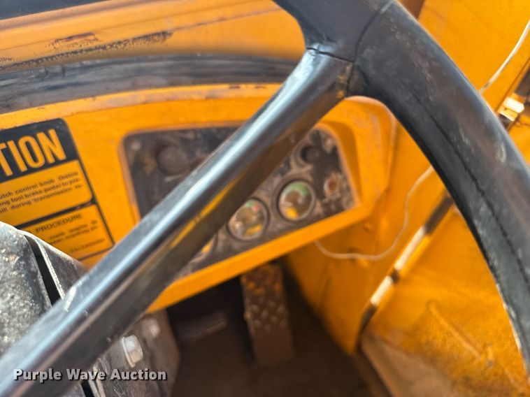 image for item ER2091 1980 John Deere 544B wheel loader