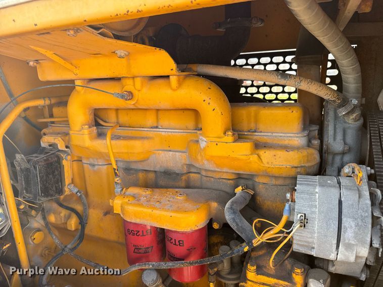 image for item ER2091 1980 John Deere 544B wheel loader