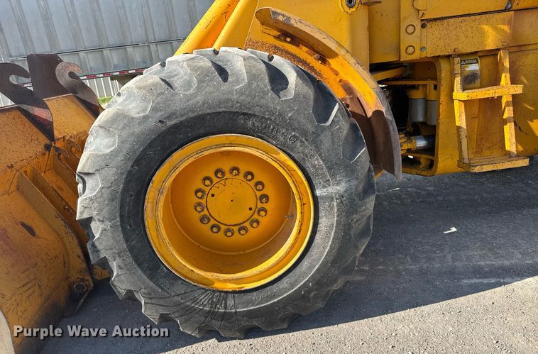 image for item ER2091 1980 John Deere 544B wheel loader