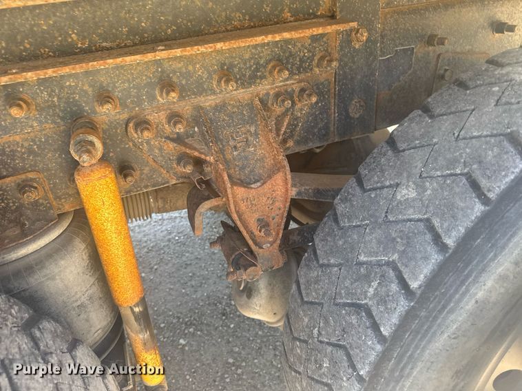 image for item ER2140 1998 Mack CH613 dump truck