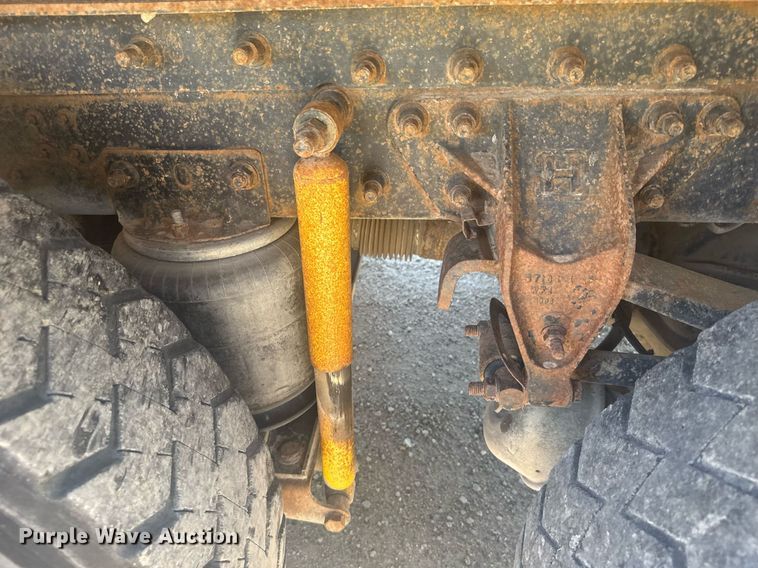 image for item ER2140 1998 Mack CH613 dump truck