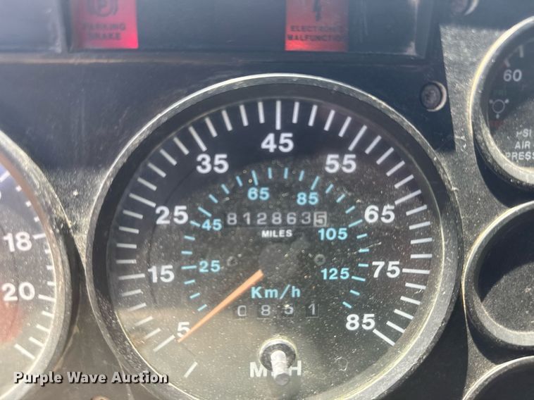 image for item ER2140 1998 Mack CH613 dump truck