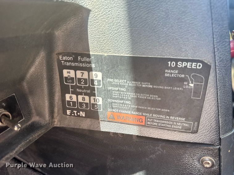 image for item ER2140 1998 Mack CH613 dump truck