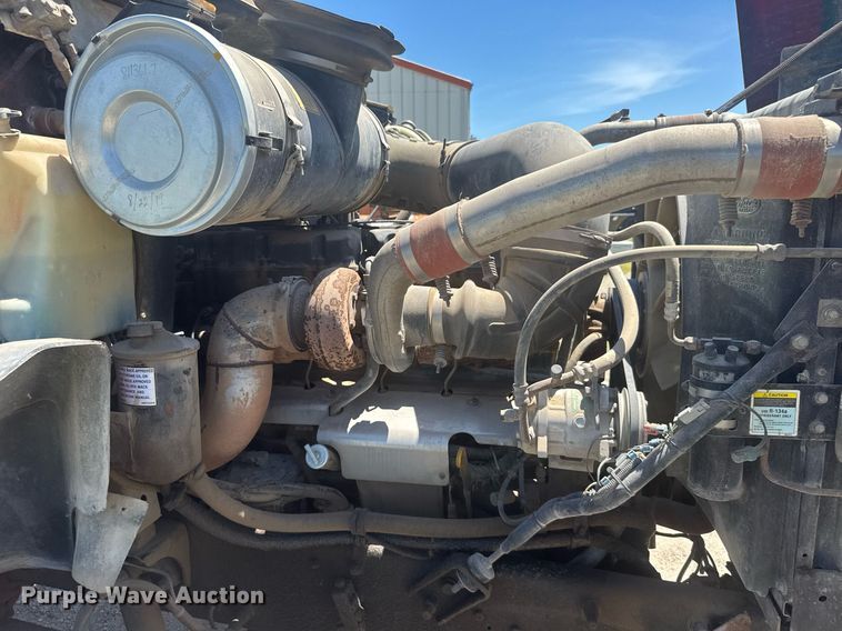 image for item ER2140 1998 Mack CH613 dump truck