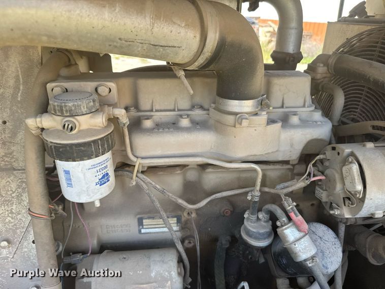 image for item ER2141 1995 Ingersoll-Rand P185WJD air compressor