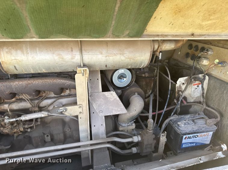 image for item ER2141 1995 Ingersoll-Rand P185WJD air compressor