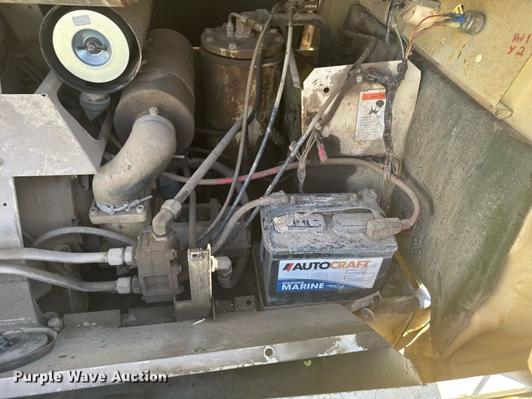 image for item ER2141 1995 Ingersoll-Rand P185WJD air compressor