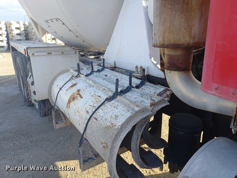 image for item ER2152 2001 Kenworth T800 ready mix truck