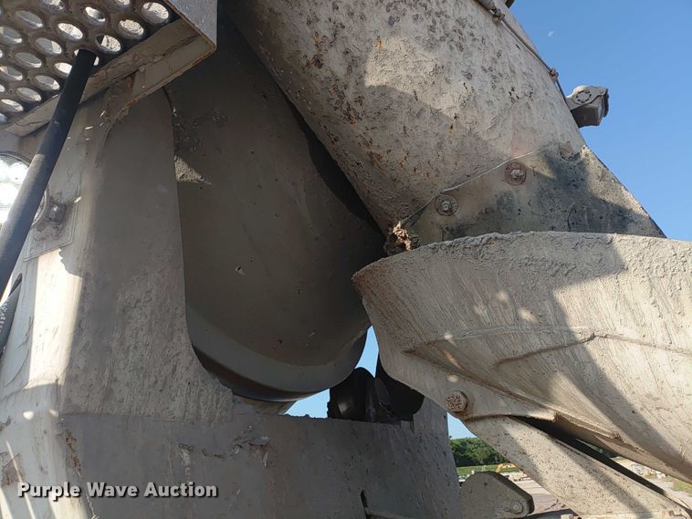 image for item ER2152 2001 Kenworth T800 ready mix truck