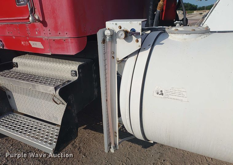 image for item ER2152 2001 Kenworth T800 ready mix truck