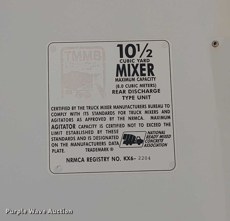 image for item ER2152 2001 Kenworth T800 ready mix truck