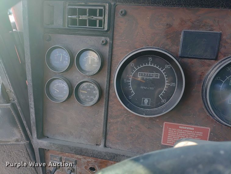 image for item ER2152 2001 Kenworth T800 ready mix truck