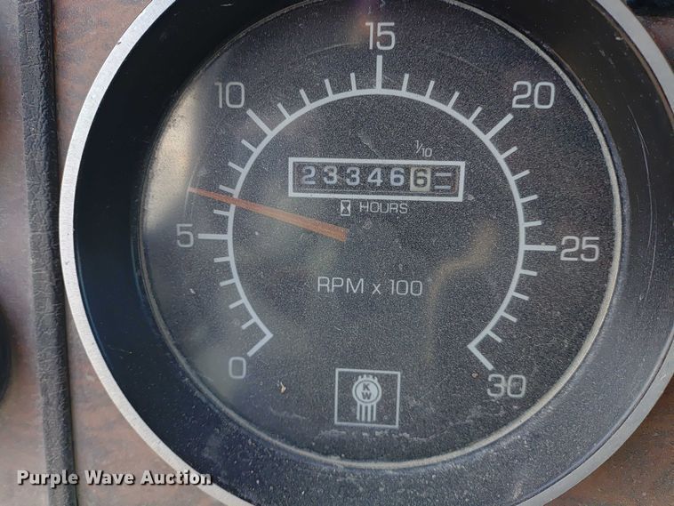 image for item ER2152 2001 Kenworth T800 ready mix truck