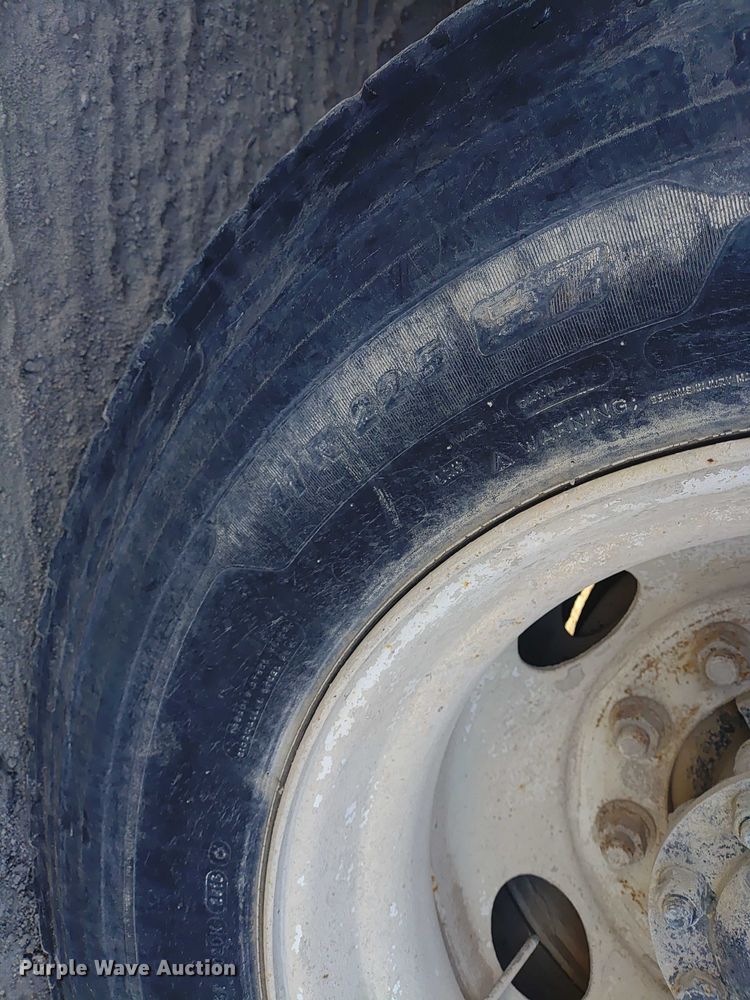 image for item ER2152 2001 Kenworth T800 ready mix truck