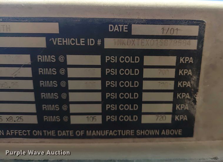 image for item ER2152 2001 Kenworth T800 ready mix truck