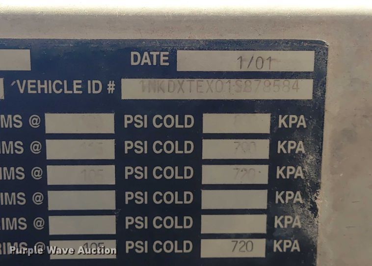 image for item ER2152 2001 Kenworth T800 ready mix truck