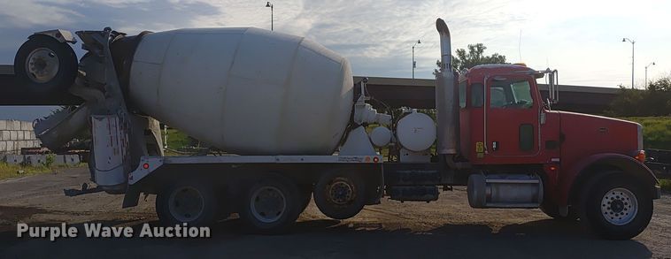 image for item ER2153 2010 Peterbilt 365 ready mix truck