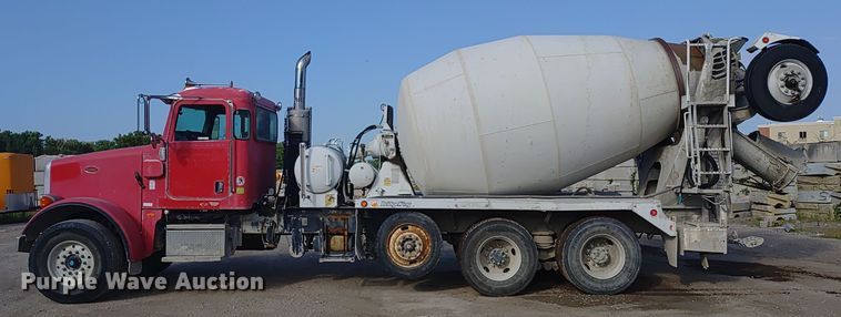 image for item ER2153 2010 Peterbilt 365 ready mix truck