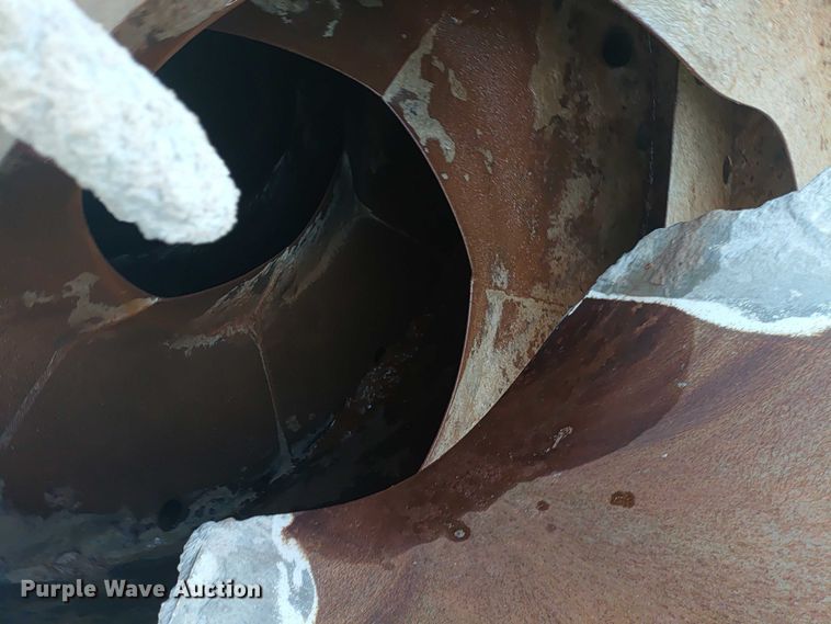 image for item ER2153 2010 Peterbilt 365 ready mix truck