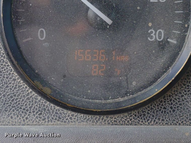 image for item ER2153 2010 Peterbilt 365 ready mix truck