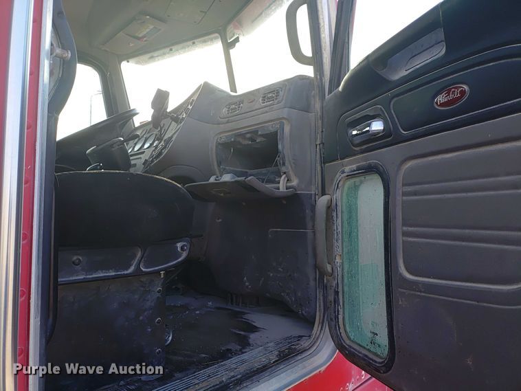 image for item ER2153 2010 Peterbilt 365 ready mix truck