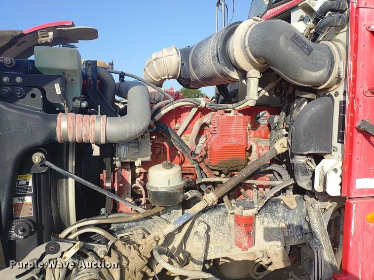 image for item ER2153 2010 Peterbilt 365 ready mix truck