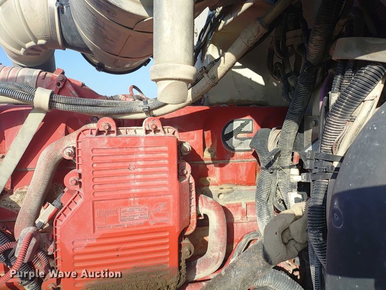 image for item ER2153 2010 Peterbilt 365 ready mix truck