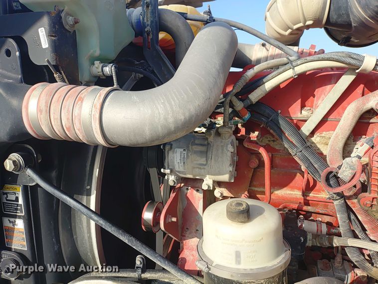 image for item ER2153 2010 Peterbilt 365 ready mix truck