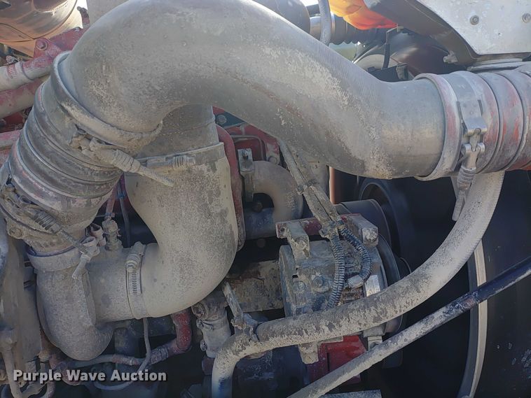 image for item ER2153 2010 Peterbilt 365 ready mix truck