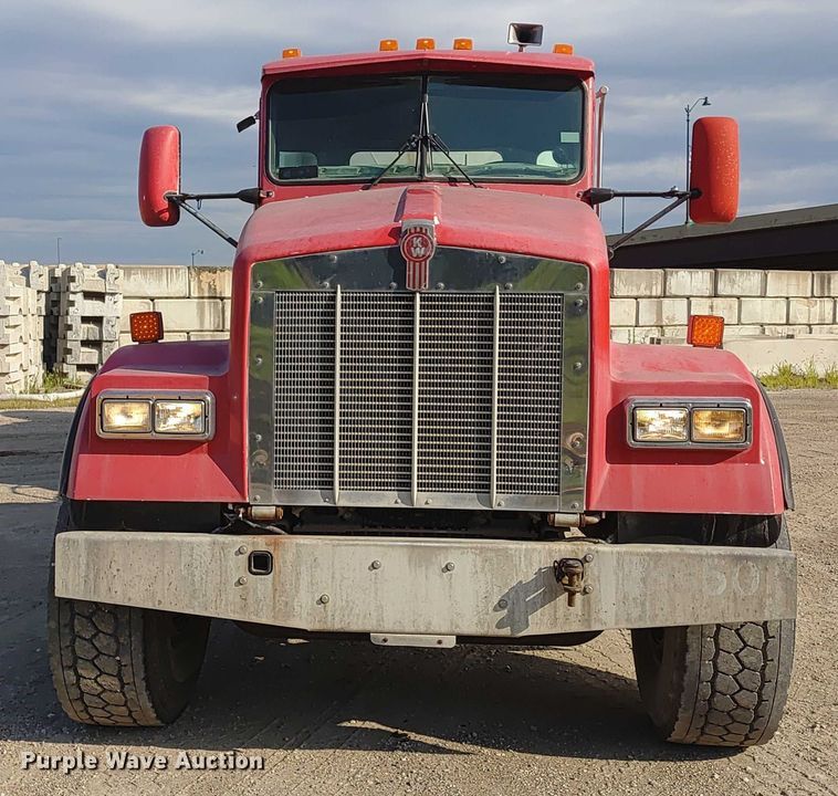 image for item ER2154 2003 Kenworth W900 ready mix truck