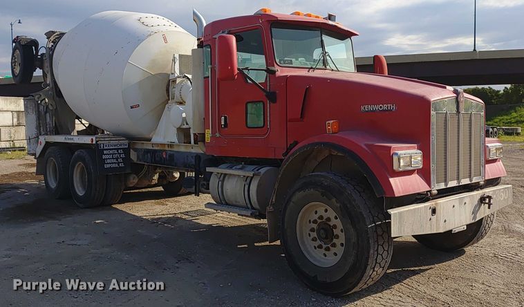 image for item ER2154 2003 Kenworth W900 ready mix truck