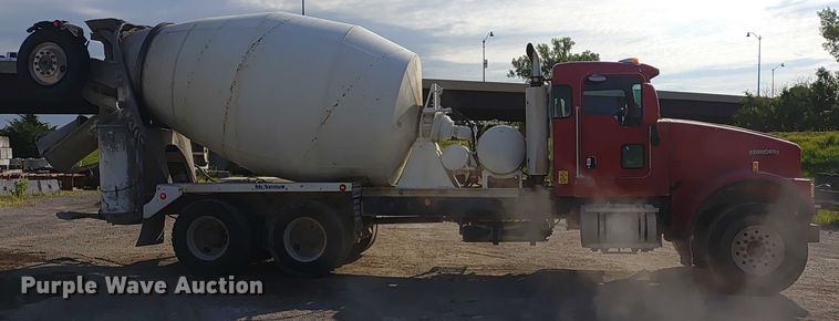 image for item ER2154 2003 Kenworth W900 ready mix truck