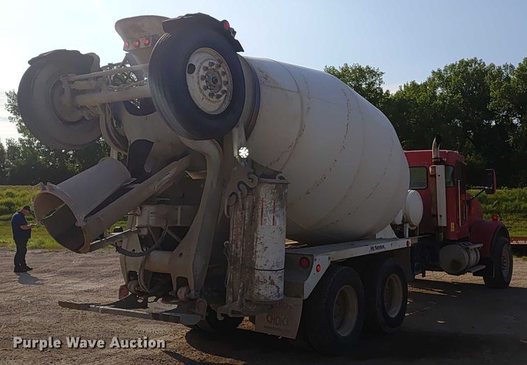 image for item ER2154 2003 Kenworth W900 ready mix truck