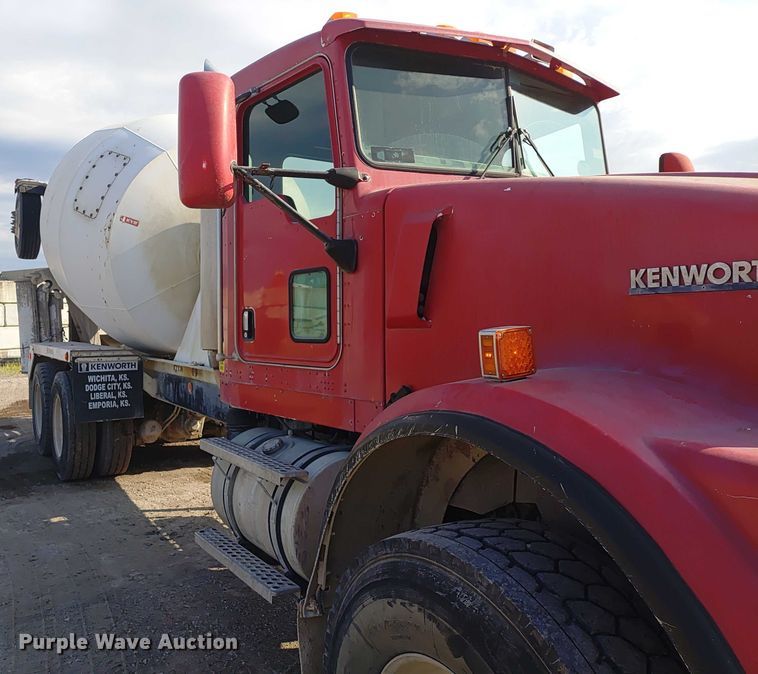 image for item ER2154 2003 Kenworth W900 ready mix truck