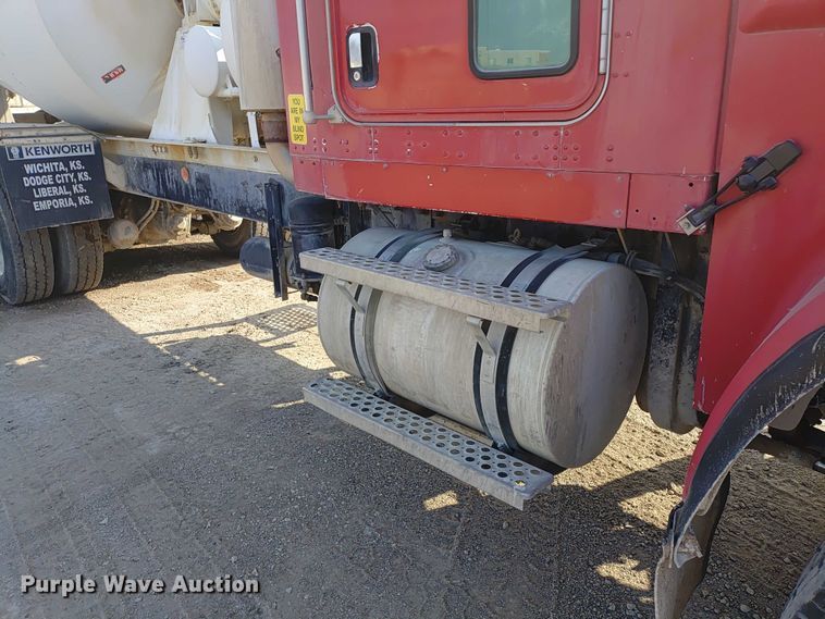 image for item ER2154 2003 Kenworth W900 ready mix truck