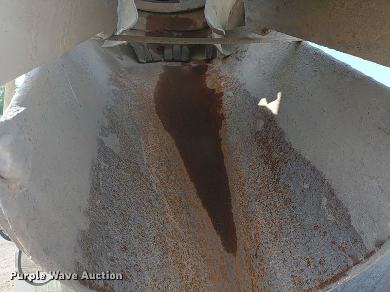 image for item ER2154 2003 Kenworth W900 ready mix truck