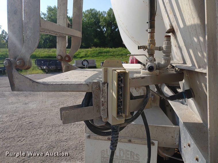 image for item ER2154 2003 Kenworth W900 ready mix truck