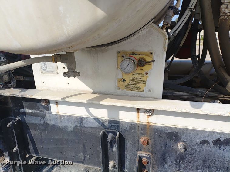 image for item ER2154 2003 Kenworth W900 ready mix truck