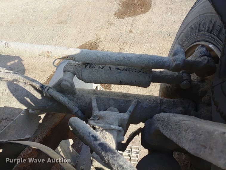 image for item ER2154 2003 Kenworth W900 ready mix truck