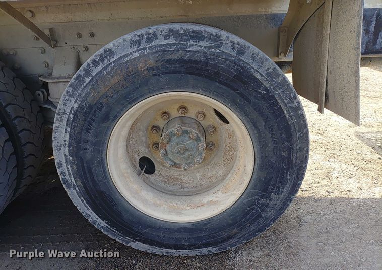 image for item ER2154 2003 Kenworth W900 ready mix truck