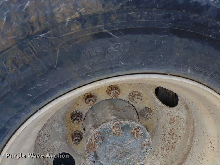 image for item ER2154 2003 Kenworth W900 ready mix truck